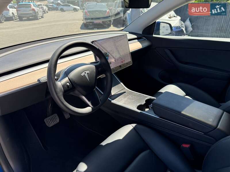 Позашляховик / Кросовер Tesla Model Y 2021 в Луцьку