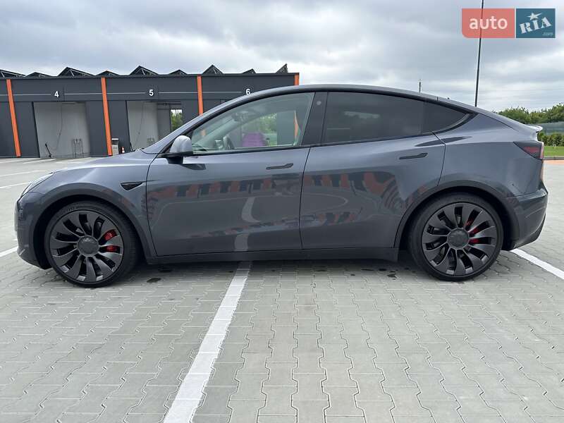 Tesla Model Y 2022