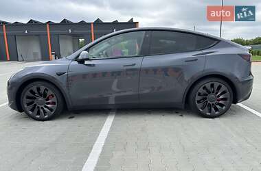Позашляховик / Кросовер Tesla Model Y 2022 в 
