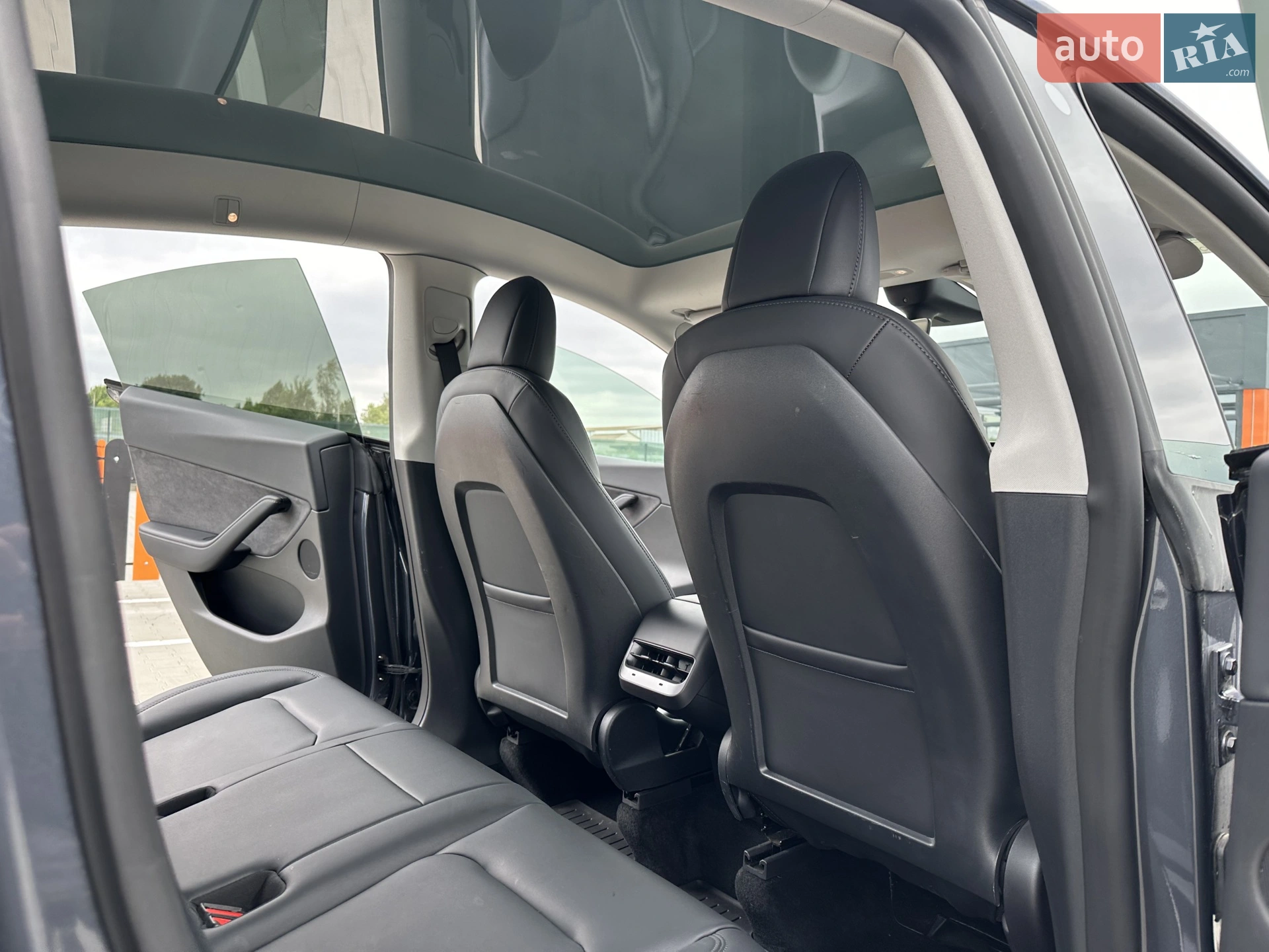 2022 Tesla Model Y - мініатюра 33