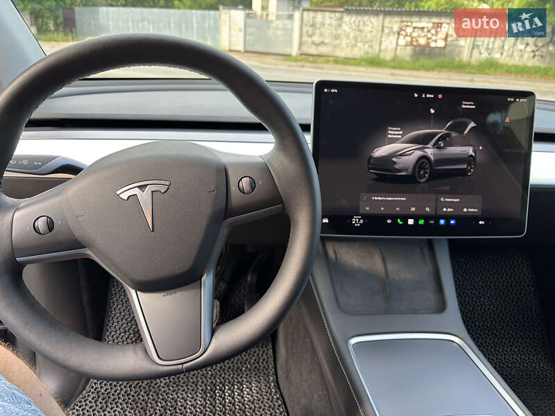 Позашляховик / Кросовер Tesla Model Y 2022 в Києві