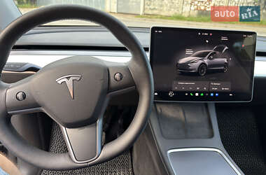Позашляховик / Кросовер Tesla Model Y 2022 в 