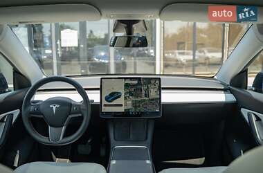 Позашляховик / Кросовер Tesla Model Y 2021 в 