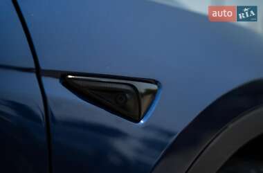 Позашляховик / Кросовер Tesla Model Y 2021 в 