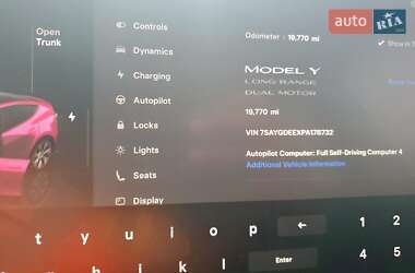 Внедорожник / Кроссовер Tesla Model Y 2023 в 