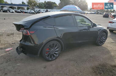 Внедорожник / Кроссовер Tesla Model Y 2021 в 