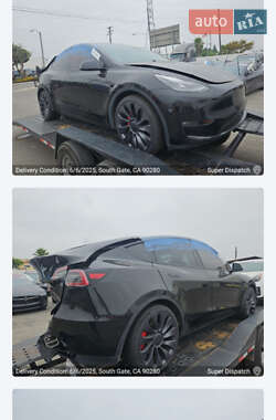 Внедорожник / Кроссовер Tesla Model Y 2021 в 