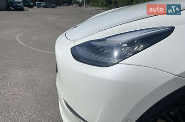 Позашляховик / Кросовер Tesla Model Y 2021 в 