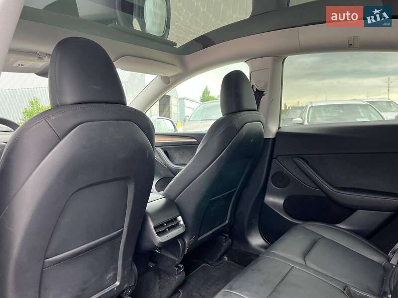 Позашляховик / Кросовер Tesla Model Y 2024 в Львові