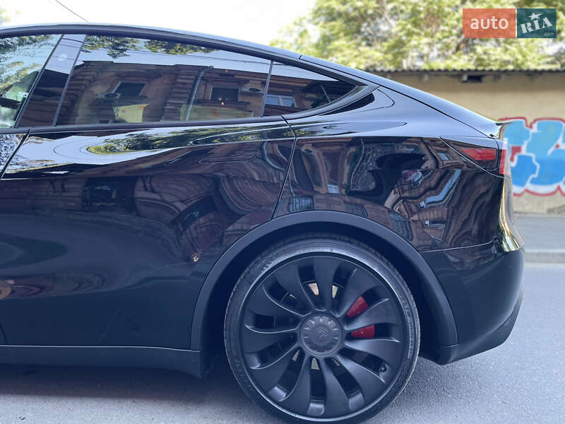 Внедорожник / Кроссовер Tesla Model Y 2024 в Одессе