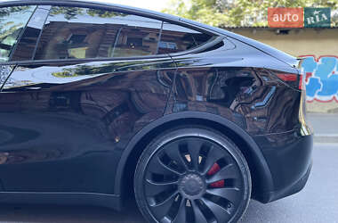 Позашляховик / Кросовер Tesla Model Y 2024 в 