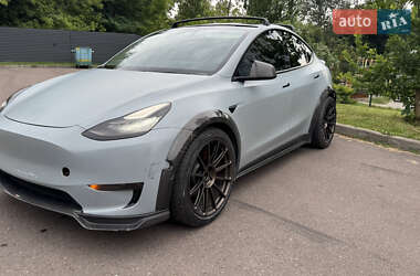 Внедорожник / Кроссовер Tesla Model Y 2021 в Луцке