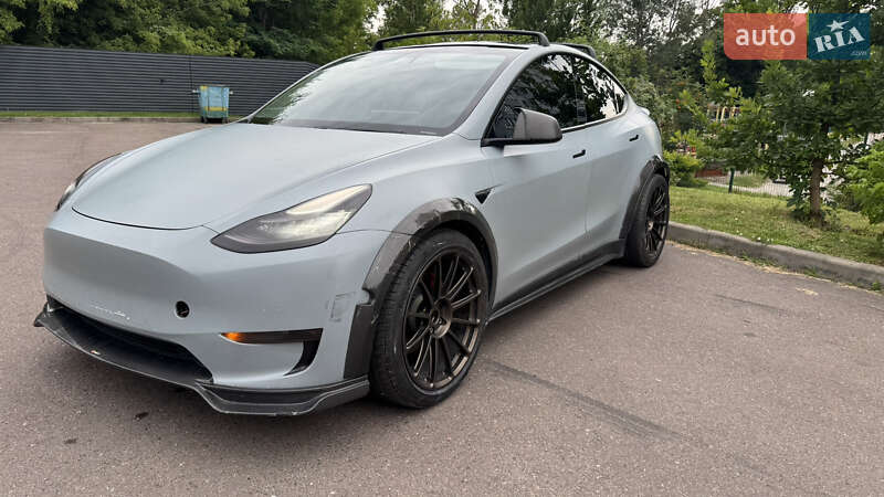 Позашляховик / Кросовер Tesla Model Y 2021 в 