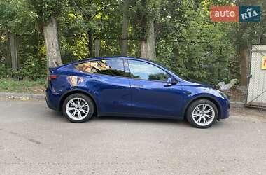 Позашляховик / Кросовер Tesla Model Y 2021 в 