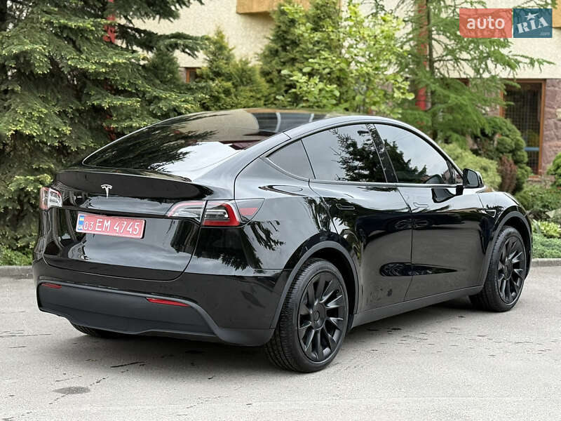 Внедорожник / Кроссовер Tesla Model Y 2023 в Тернополе