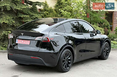Позашляховик / Кросовер Tesla Model Y 2023 в 