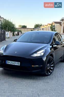 Tesla Model Y 2022
