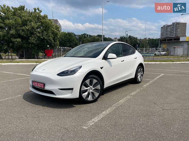 Позашляховик / Кросовер Tesla Model Y 2022 в Києві