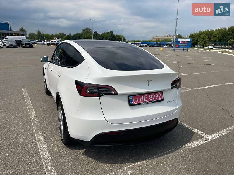 Позашляховик / Кросовер Tesla Model Y 2022 в Києві