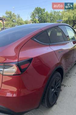 Внедорожник / Кроссовер Tesla Model Y 2024 в 
