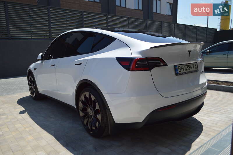 Позашляховик / Кросовер Tesla Model Y 2021 в Одесі