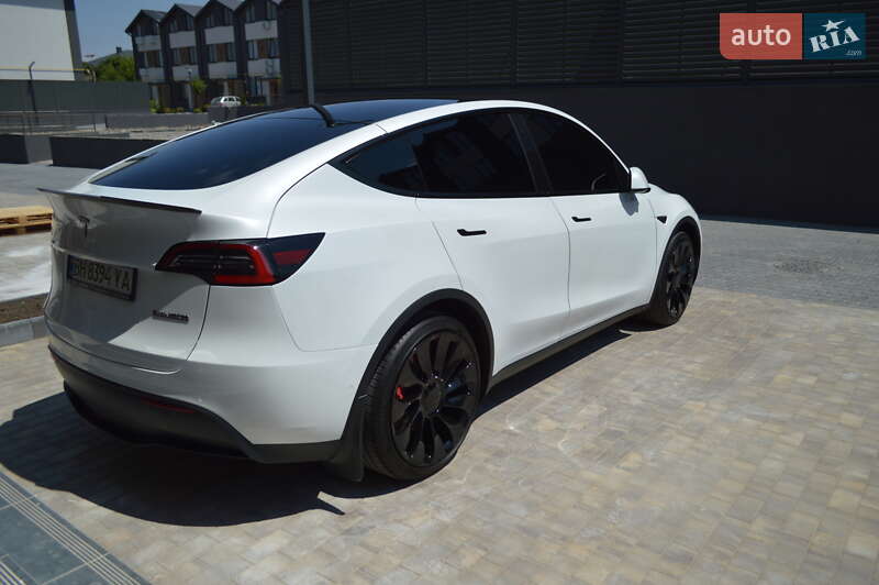 Позашляховик / Кросовер Tesla Model Y 2021 в Одесі