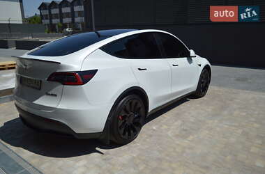 Внедорожник / Кроссовер Tesla Model Y 2021 в 
