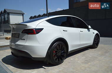 Tesla Model Y 2021