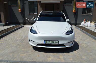 Внедорожник / Кроссовер Tesla Model Y 2021 в 