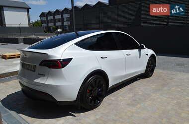 Внедорожник / Кроссовер Tesla Model Y 2021 в 