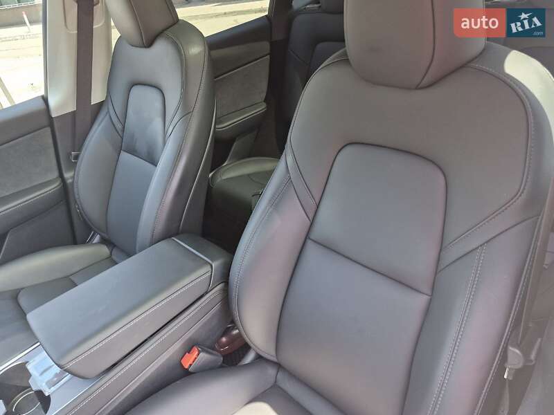 Внедорожник / Кроссовер Tesla Model Y 2023 в Днепре