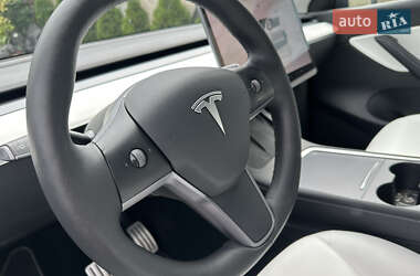 Позашляховик / Кросовер Tesla Model Y 2022 в 