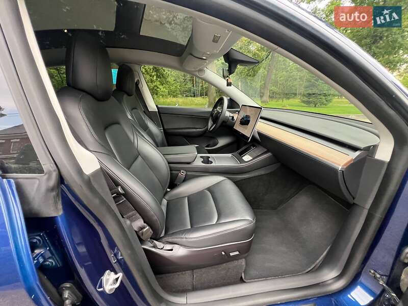 Позашляховик / Кросовер Tesla Model Y 2022 в Києві