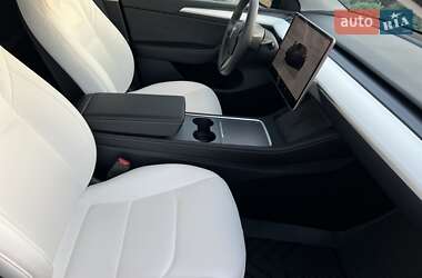 Внедорожник / Кроссовер Tesla Model Y 2023 в 