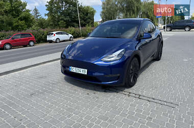 Внедорожник / Кроссовер Tesla Model Y 2023 в Львове