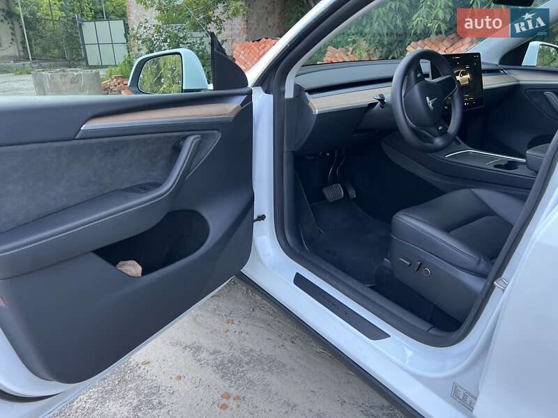 Внедорожник / Кроссовер Tesla Model Y 2024 в Белой Церкви