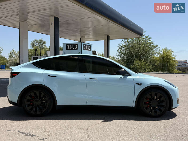 Внедорожник / Кроссовер Tesla Model Y 2022 в Днепре