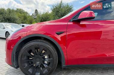 Внедорожник / Кроссовер Tesla Model Y 2021 в 
