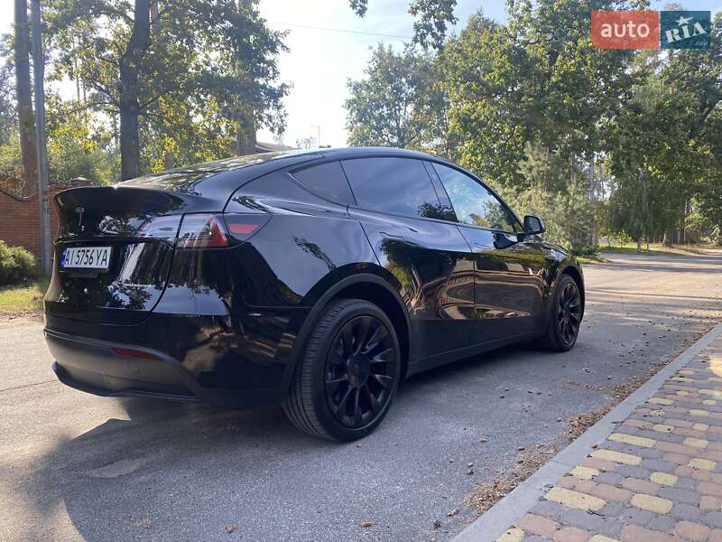 Внедорожник / Кроссовер Tesla Model Y 2023 в Киеве