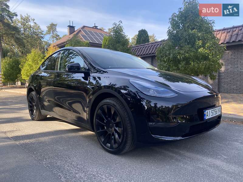 Внедорожник / Кроссовер Tesla Model Y 2023 в Киеве