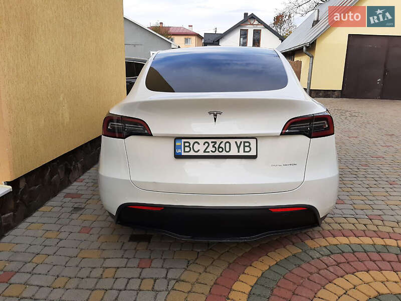 Позашляховик / Кросовер Tesla Model Y 2022 в Львові