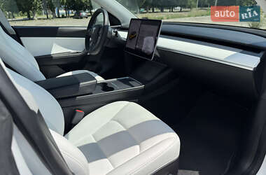 Внедорожник / Кроссовер Tesla Model Y 2022 в 