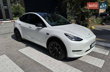 Внедорожник / Кроссовер Tesla Model Y 2021 в 