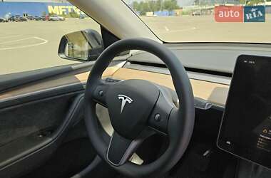 Внедорожник / Кроссовер Tesla Model Y 2024 в 