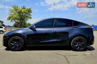 Внедорожник / Кроссовер Tesla Model Y 2024 в 