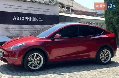Внедорожник / Кроссовер Tesla Model Y 2024 в 