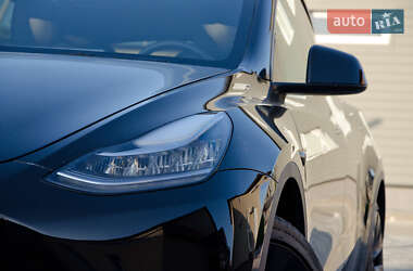 Позашляховик / Кросовер Tesla Model Y 2022 в 