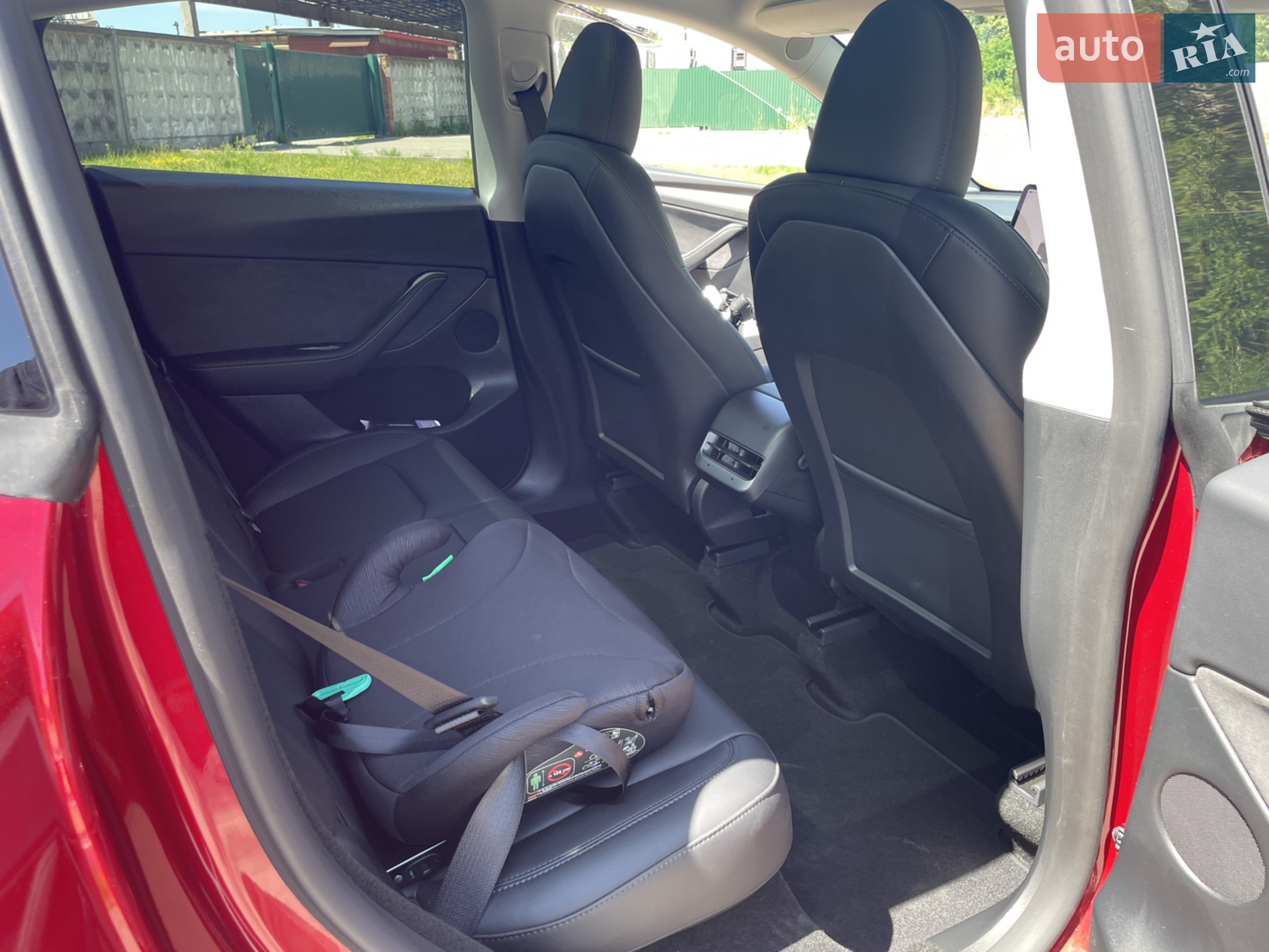 2024 Tesla Model Y - мініатюра 26