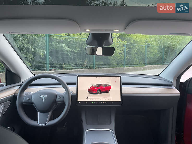 Внедорожник / Кроссовер Tesla Model Y 2024 в Львове