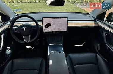 Внедорожник / Кроссовер Tesla Model Y 2023 в 